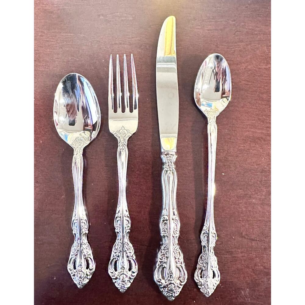 Oneida Michelangelo Cube Heirloom Stainless Flatware-4 Pieces